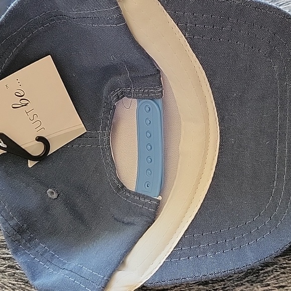 Love Hat Dark Blue - Picture 2 of 2